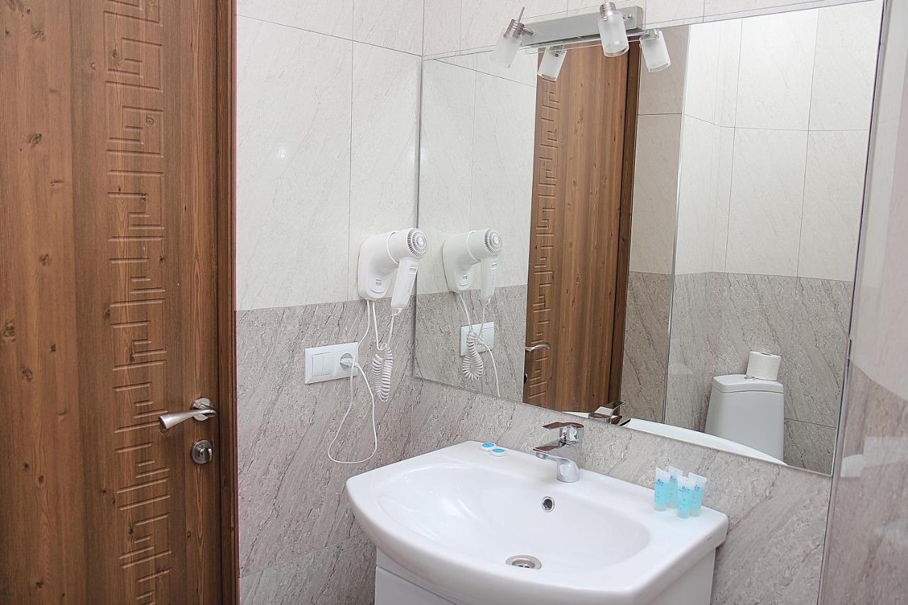 Boutique Hotel Dany Tbilisi ภายนอก รูปภาพ